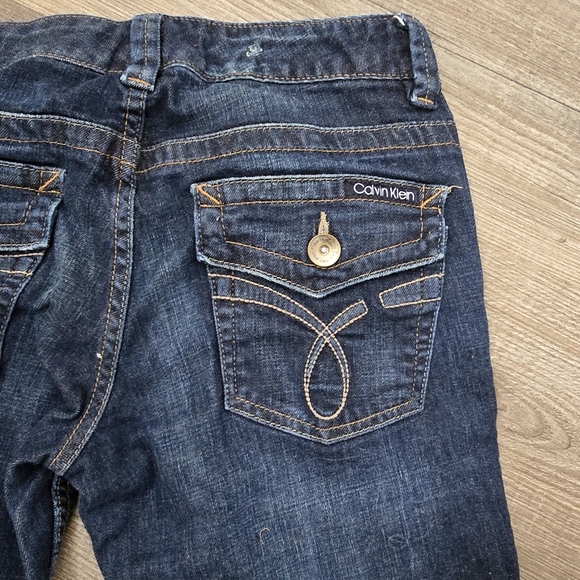 Calvin Klein lean bootcut Blue Jeans with decorative pockets size 6 - Picture 1 of 5